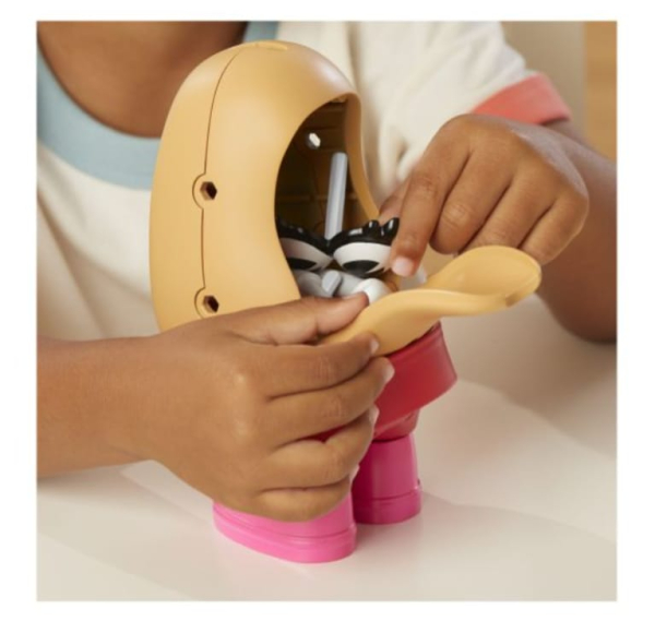 Mrs Potato Head Classic Toy, Family Character Playset (Ref: 5010996192271) - Image 3