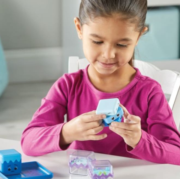 Learning Resources Cool Down Cubes Sensory Fidget Set, 5 Pieces, Ages 4+, Blue (Ref: 765023055825) - Image 3